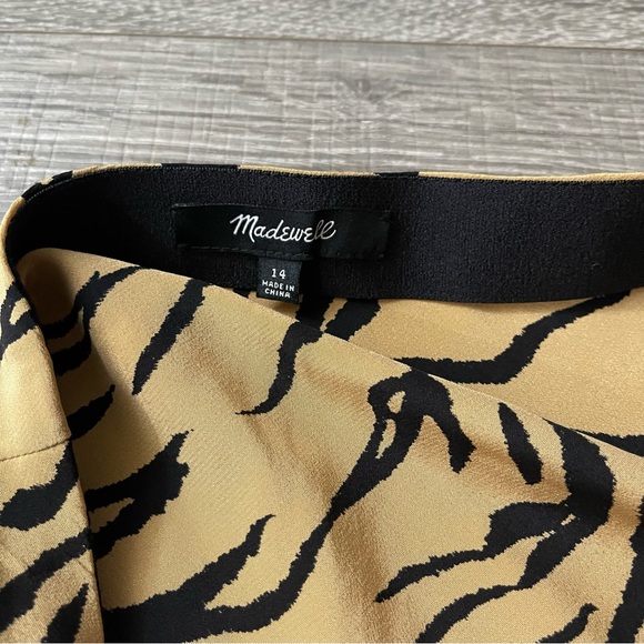 Madewell Midi Slip Silk Skirt Tiger Print Size 14 - Picture 5 of 7